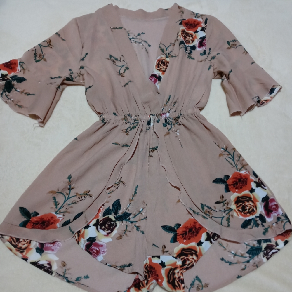 Flowery romper